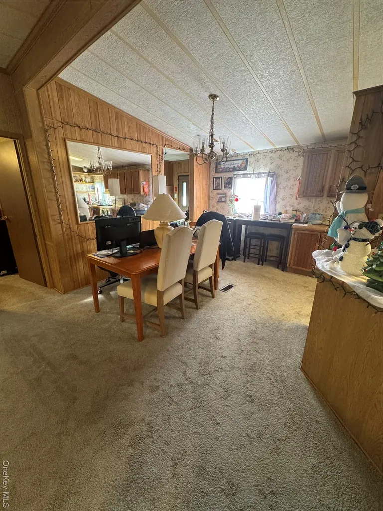 92 Willow Drive East Quogue NY 11942