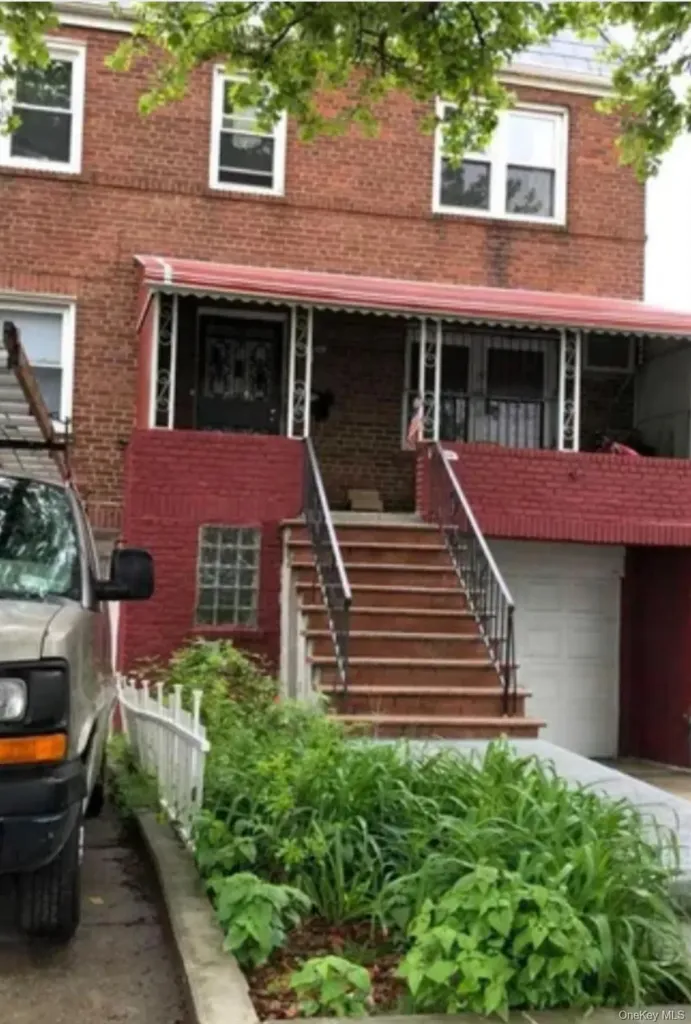 150-12 59 Avenue Flushing NY 11355