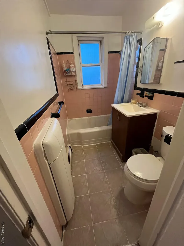 150-12 59 Avenue Flushing NY 11355