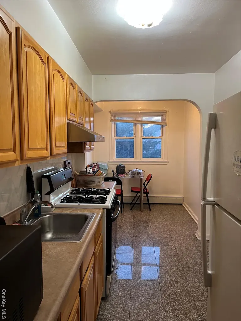 150-12 59 Avenue Flushing NY 11355