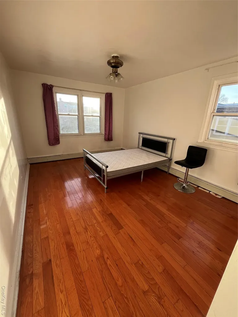 150-12 59 Avenue Flushing NY 11355