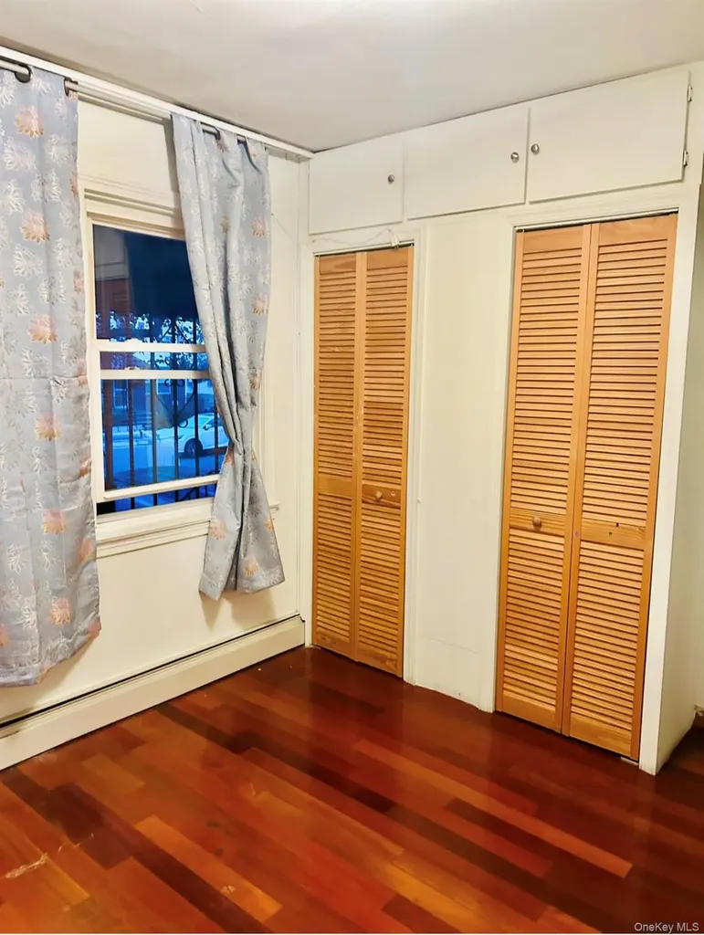150-12 59 Avenue Flushing NY 11355