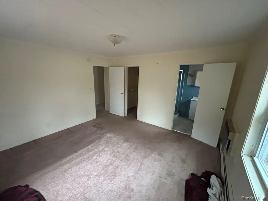 155 Dahlia Drive Mastic Beach NY 11951
