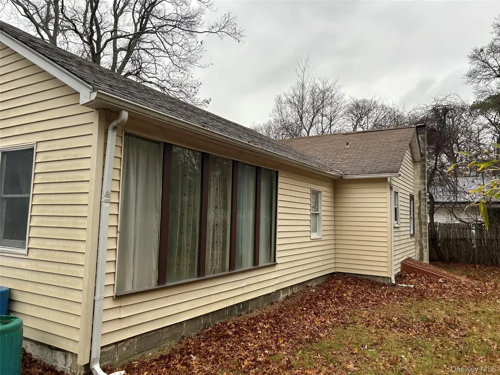 155 Dahlia Drive Mastic Beach NY 11951