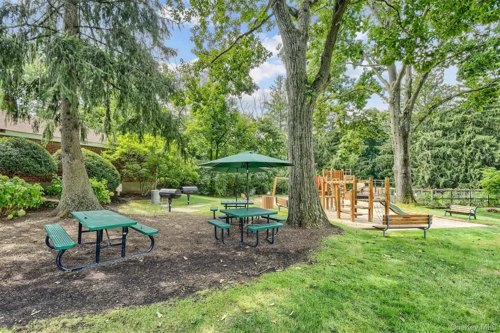 6 Bryant Crescent White Plains NY 10605