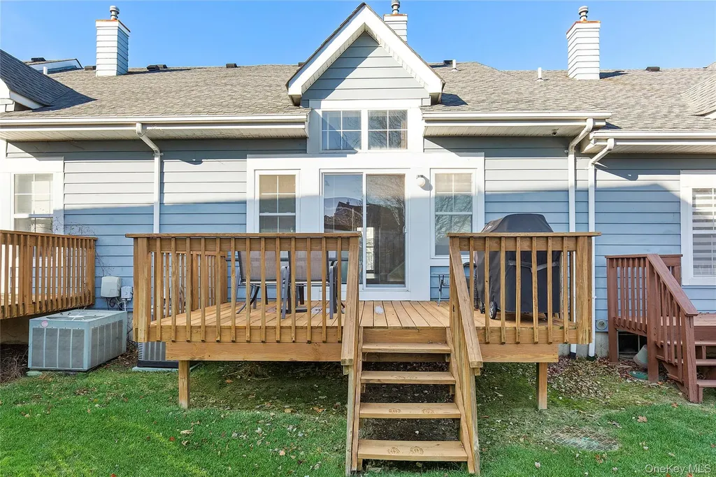 106 Northwood Boulevard Central Islip NY 11722