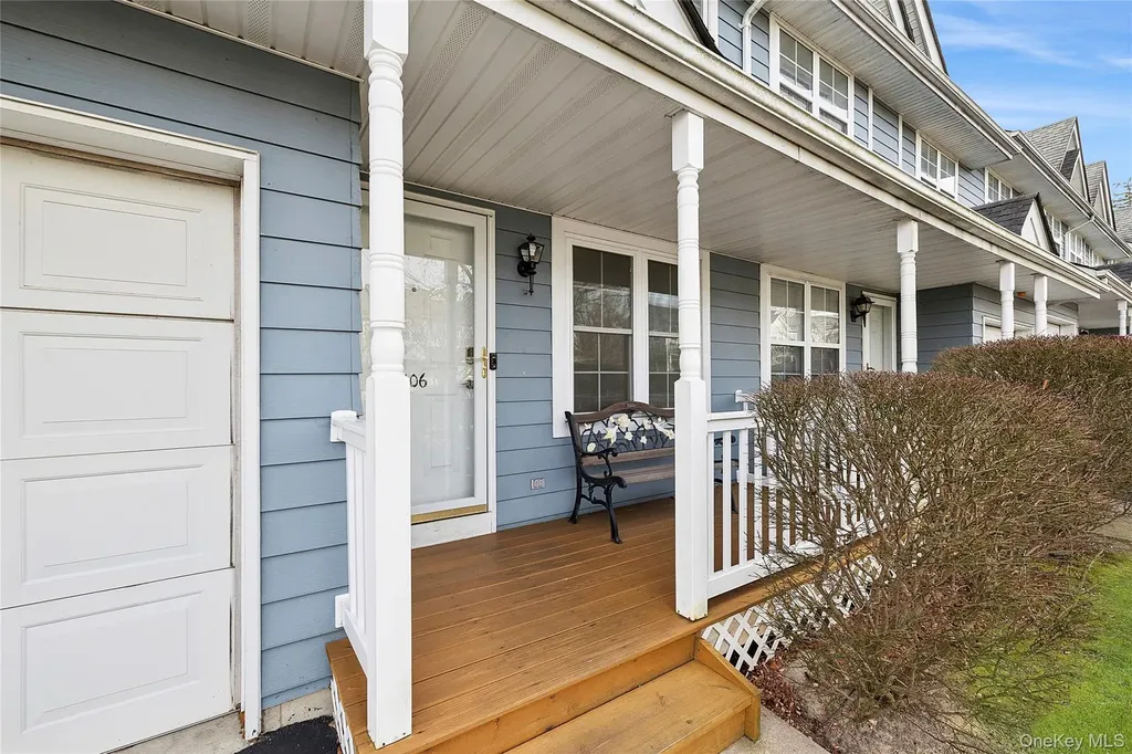 106 Northwood Boulevard Central Islip NY 11722