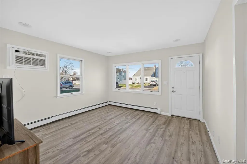 6 Glenda Drive West Babylon NY 11704
