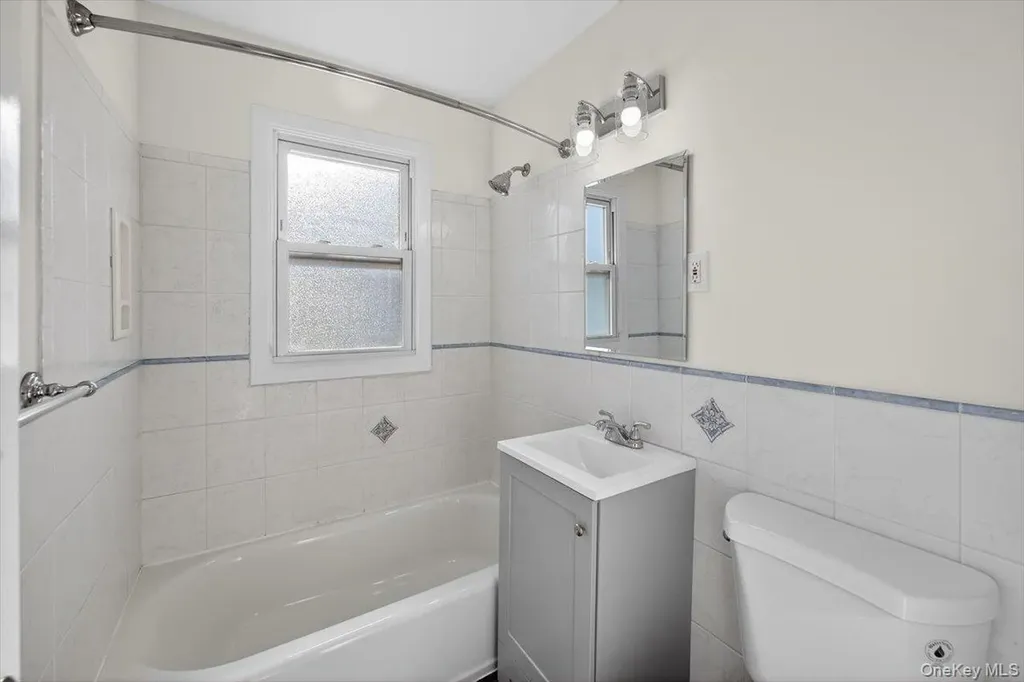 6 Glenda Drive West Babylon NY 11704