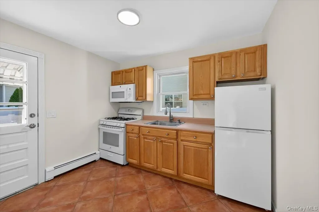6 Glenda Drive West Babylon NY 11704