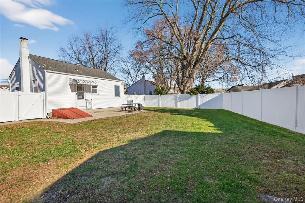 6 Glenda Drive West Babylon NY 11704