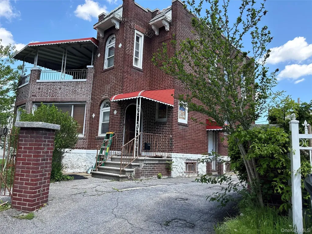 2930 Williamsbridge Road Bronx NY 10467