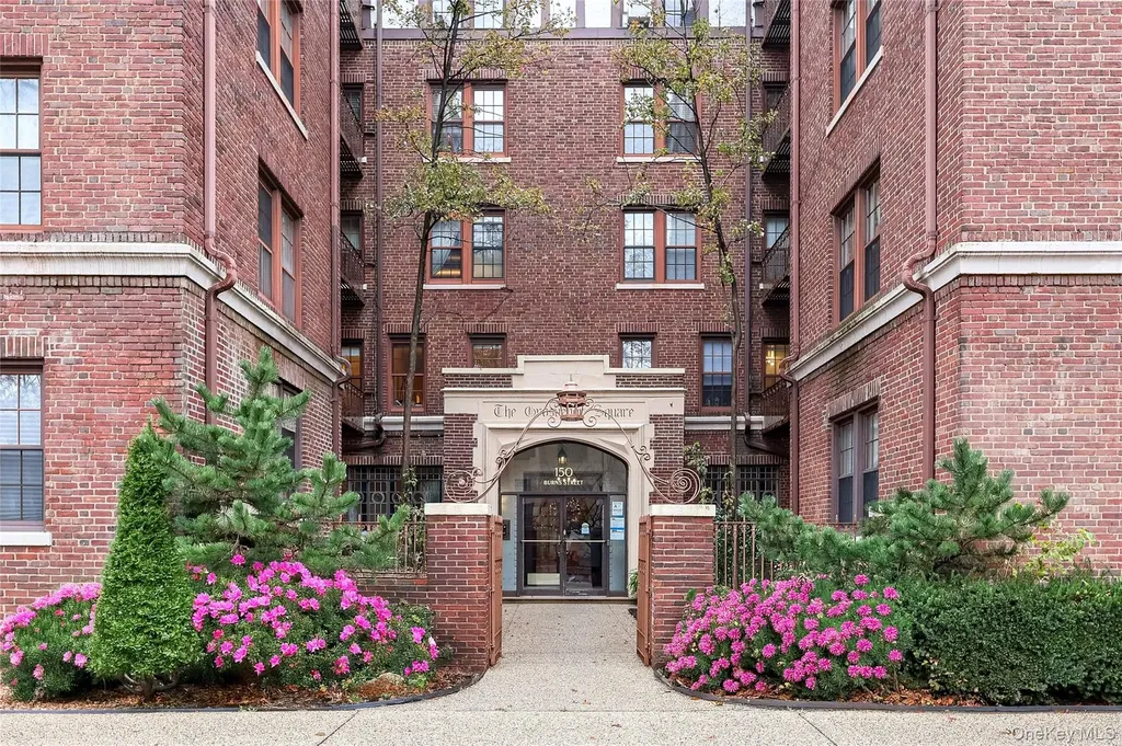 150 Burns Street Forest Hills NY 11375