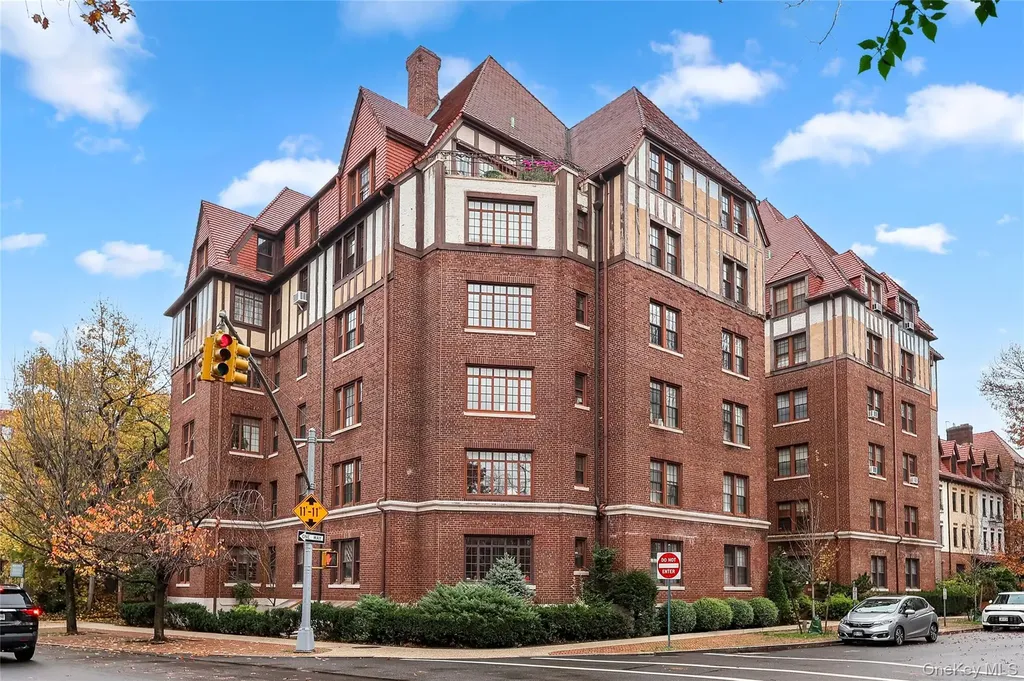 150 Burns Street Forest Hills NY 11375