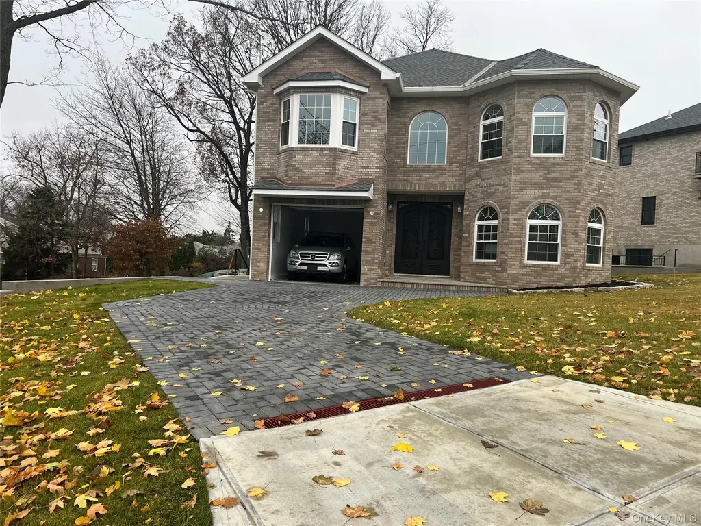 23 Sunlight Hill Yonkers NY 10704