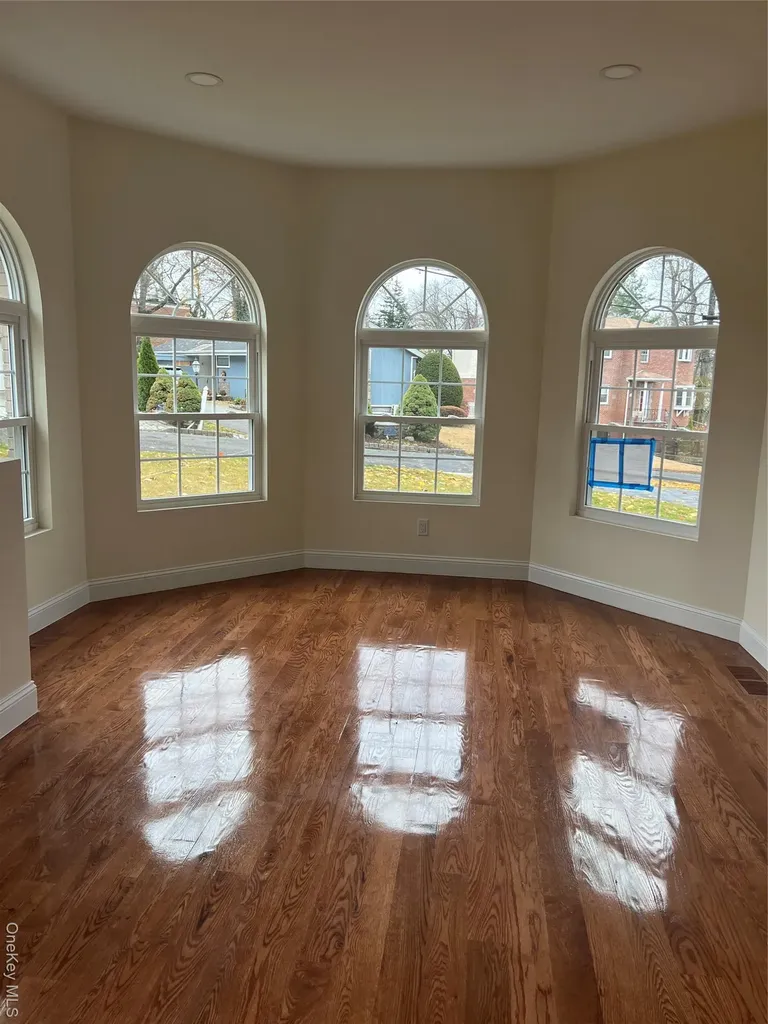 23 Sunlight Hill Yonkers NY 10704