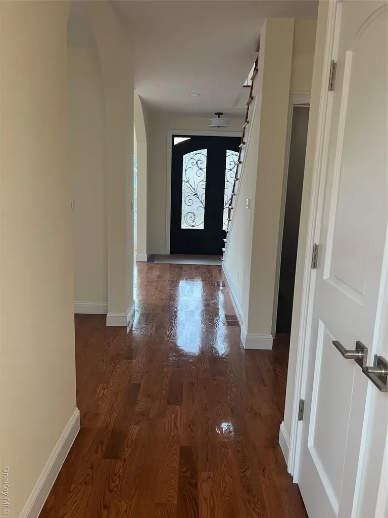 23 Sunlight Hill Yonkers NY 10704