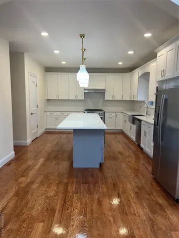 23 Sunlight Hill Yonkers NY 10704