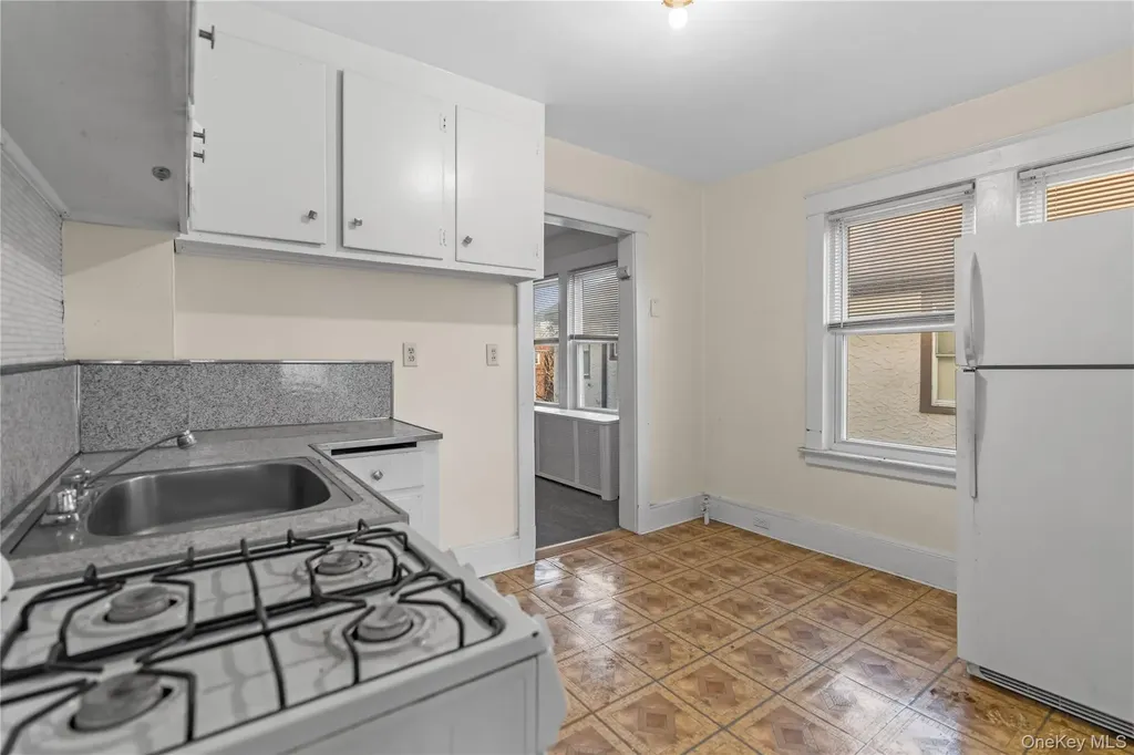63 Grant Avenue White Plains NY 10603