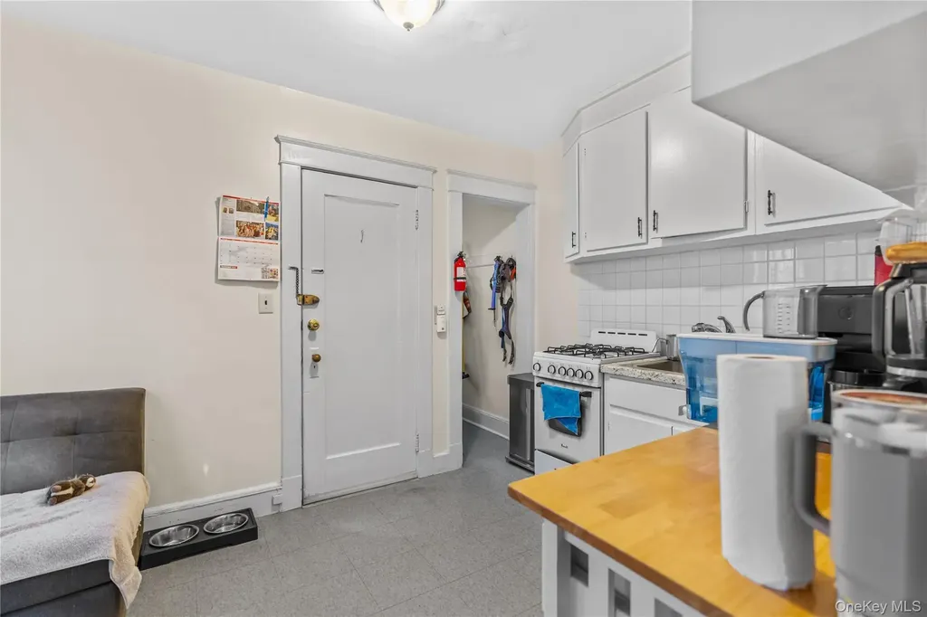 63 Grant Avenue White Plains NY 10603