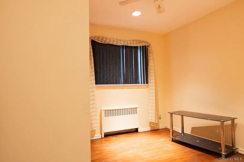 1322 Barry Drive S Valley Stream NY 11580