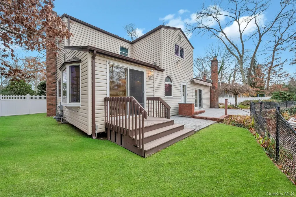 18 Leary Lane Nesconset NY 11767