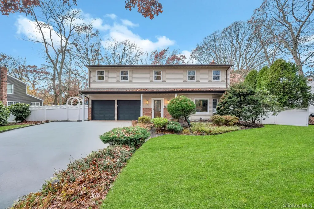 18 Leary Lane Nesconset NY 11767