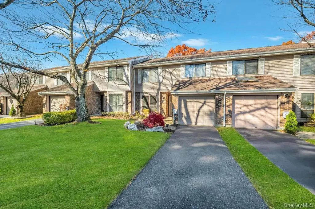 173 North Lane Smithtown NY 11787