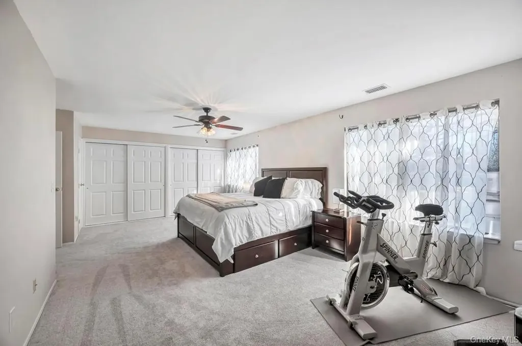 173 North Lane Smithtown NY 11787