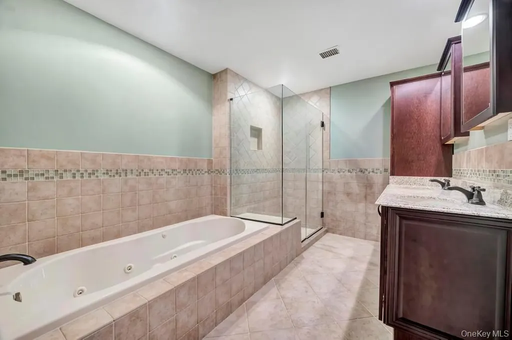 173 North Lane Smithtown NY 11787