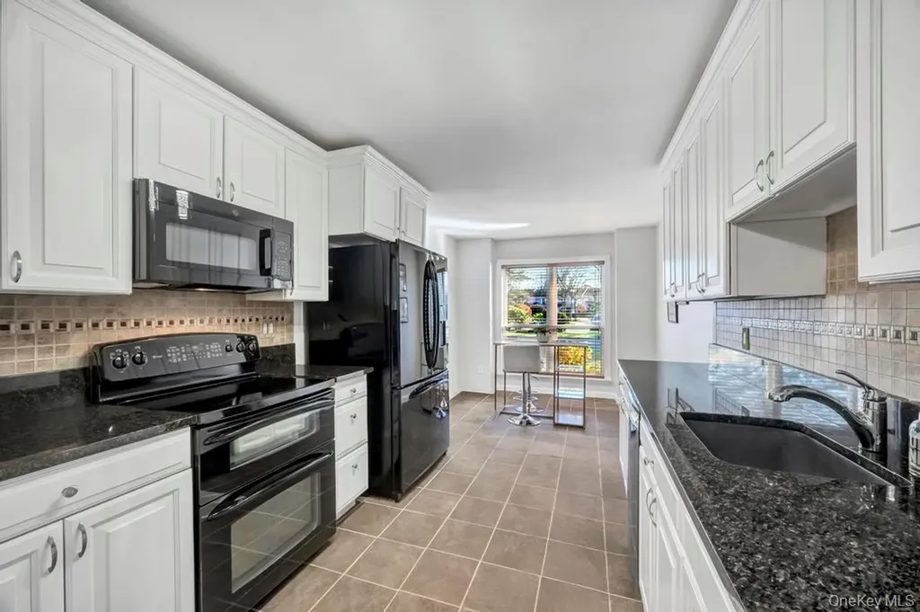 173 North Lane Smithtown NY 11787
