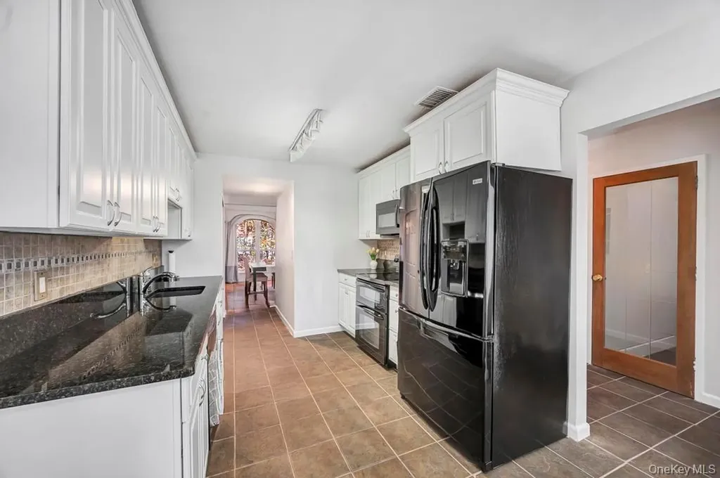 173 North Lane Smithtown NY 11787