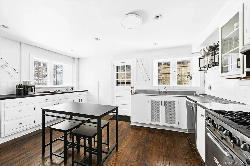 46 E Hyatt Avenue Mount Kisco NY 10549