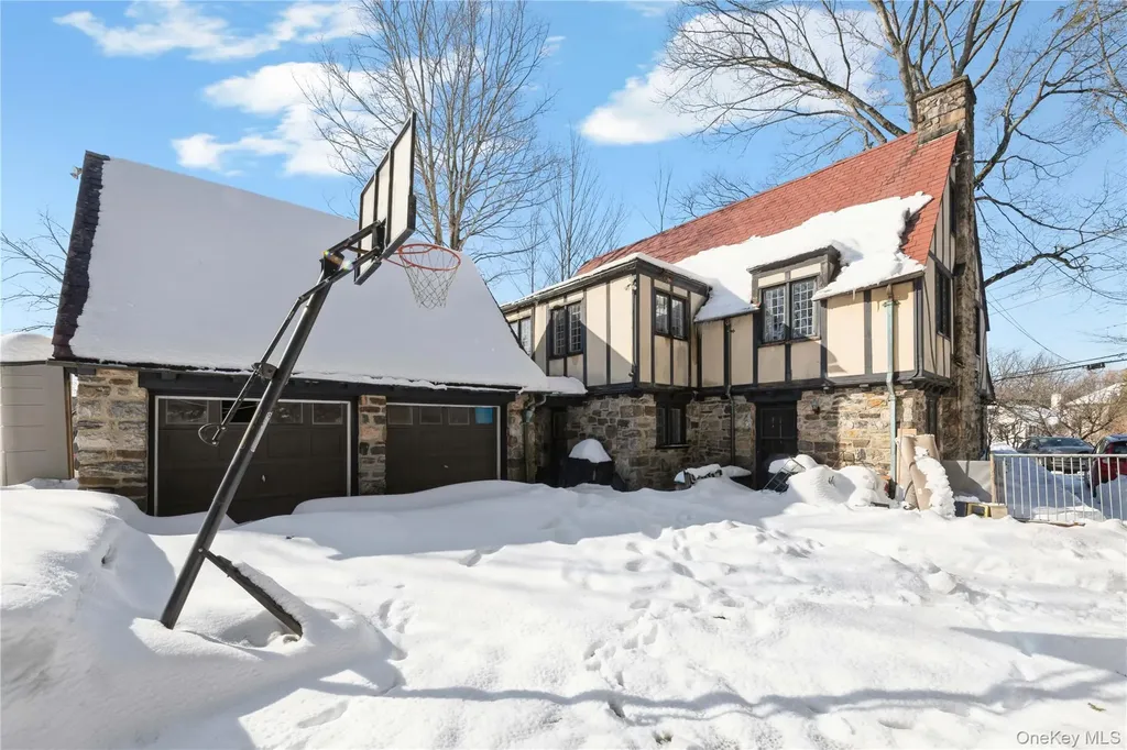 46 E Hyatt Avenue Mount Kisco NY 10549