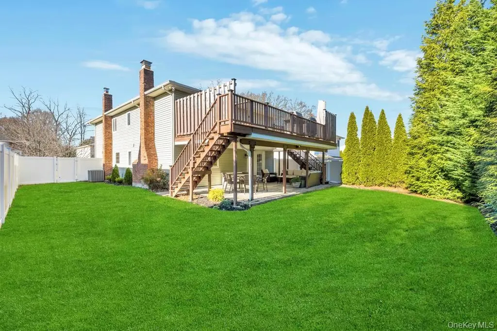 44 Derby Avenue Greenlawn NY 11740