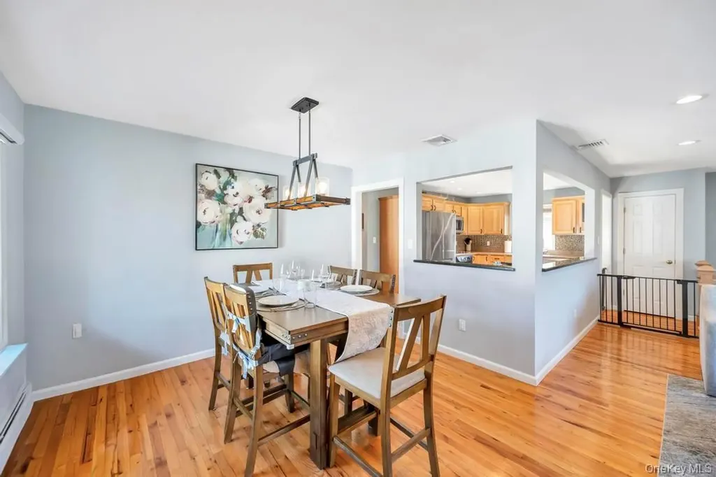 44 Derby Avenue Greenlawn NY 11740