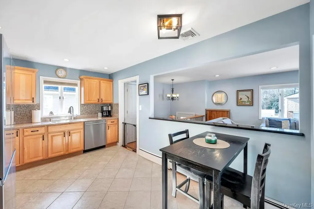 44 Derby Avenue Greenlawn NY 11740