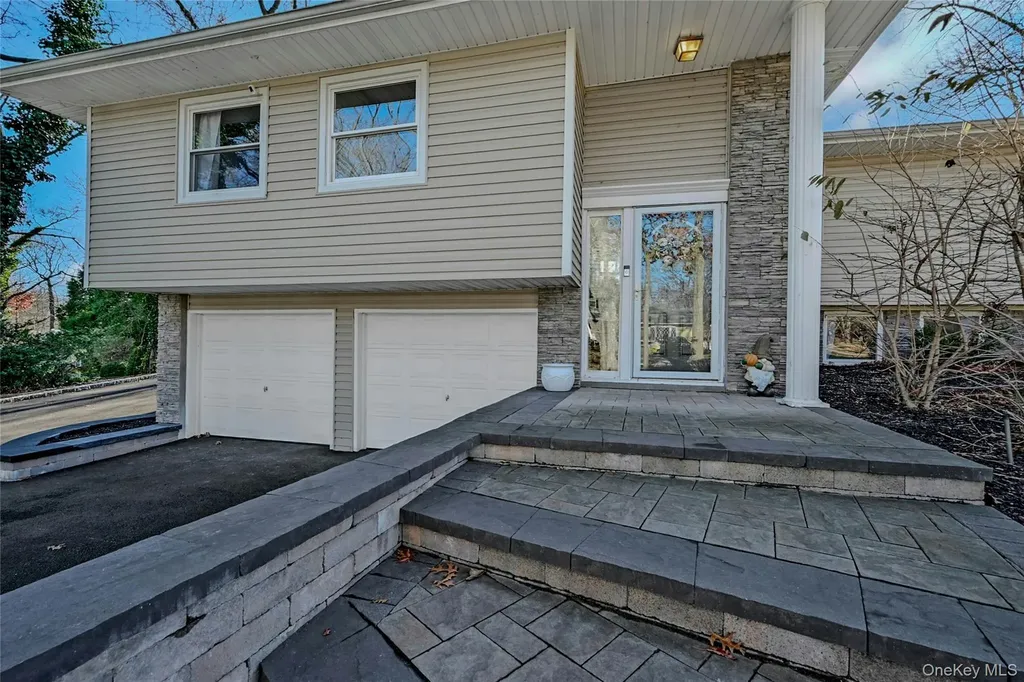 4 Park Road Rocky Point NY 11778