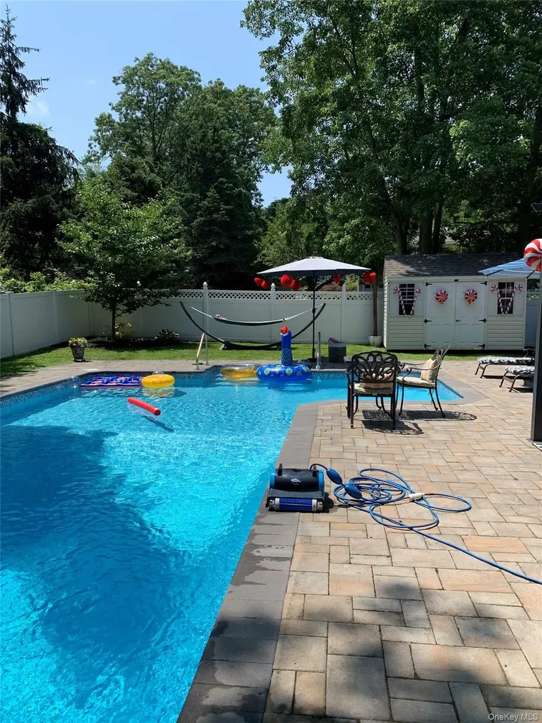 4 Park Road Rocky Point NY 11778