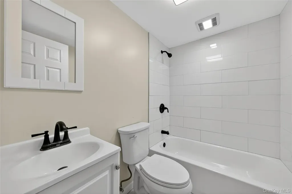 193 Schutt Road Middletown NY 10940
