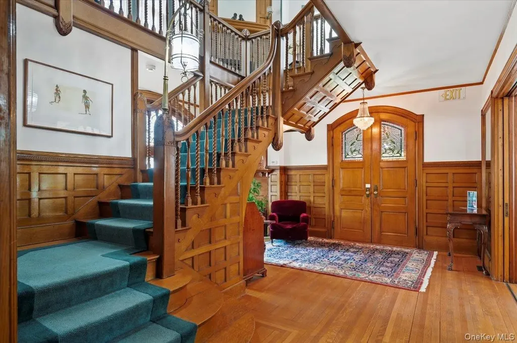 605 North Broadway Call Listing Agent NY 12866