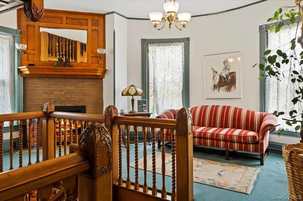 605 North Broadway Call Listing Agent NY 12866