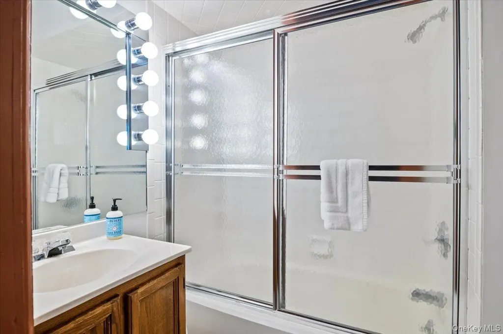605 North Broadway Call Listing Agent NY 12866