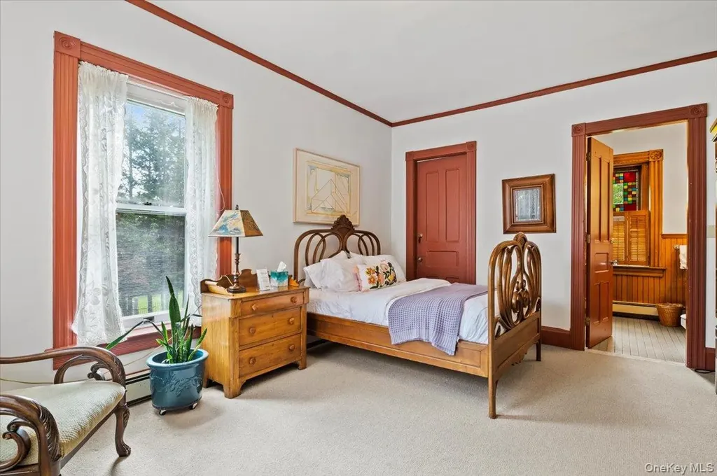 605 North Broadway Call Listing Agent NY 12866