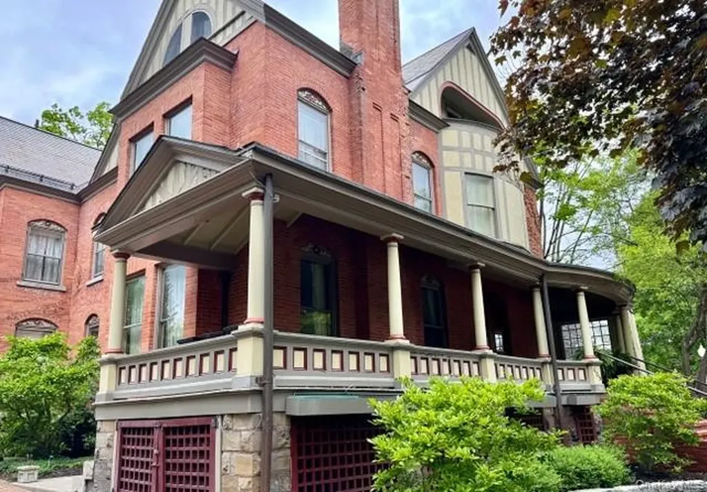 605 North Broadway Call Listing Agent NY 12866