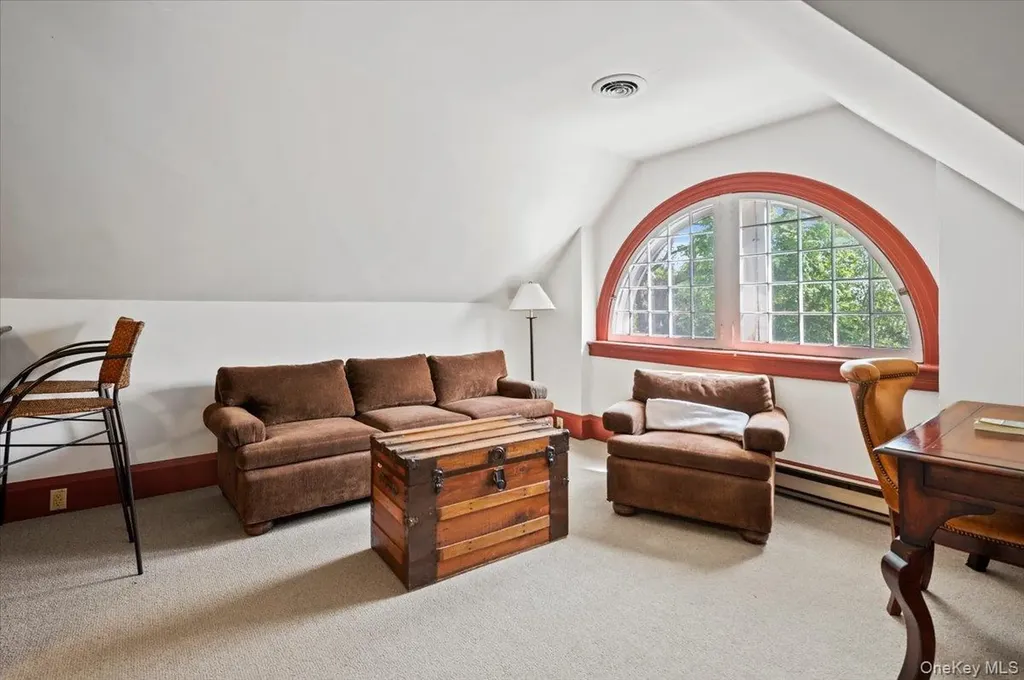 605 North Broadway Call Listing Agent NY 12866