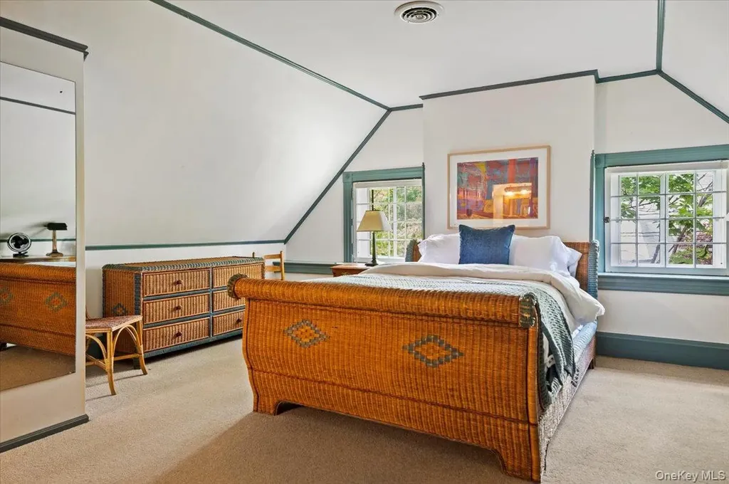 605 North Broadway Call Listing Agent NY 12866