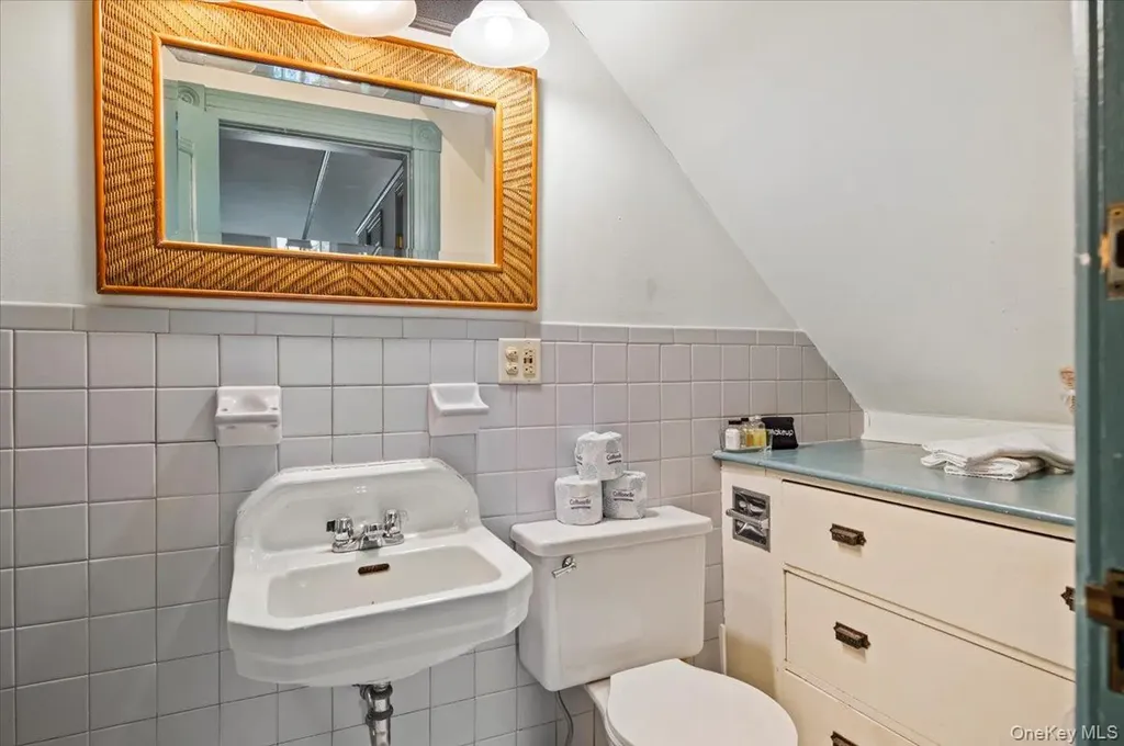 605 North Broadway Call Listing Agent NY 12866