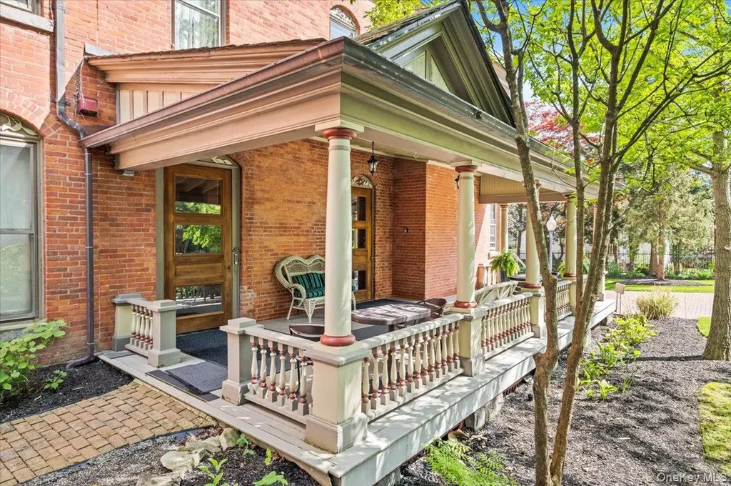 605 North Broadway Call Listing Agent NY 12866