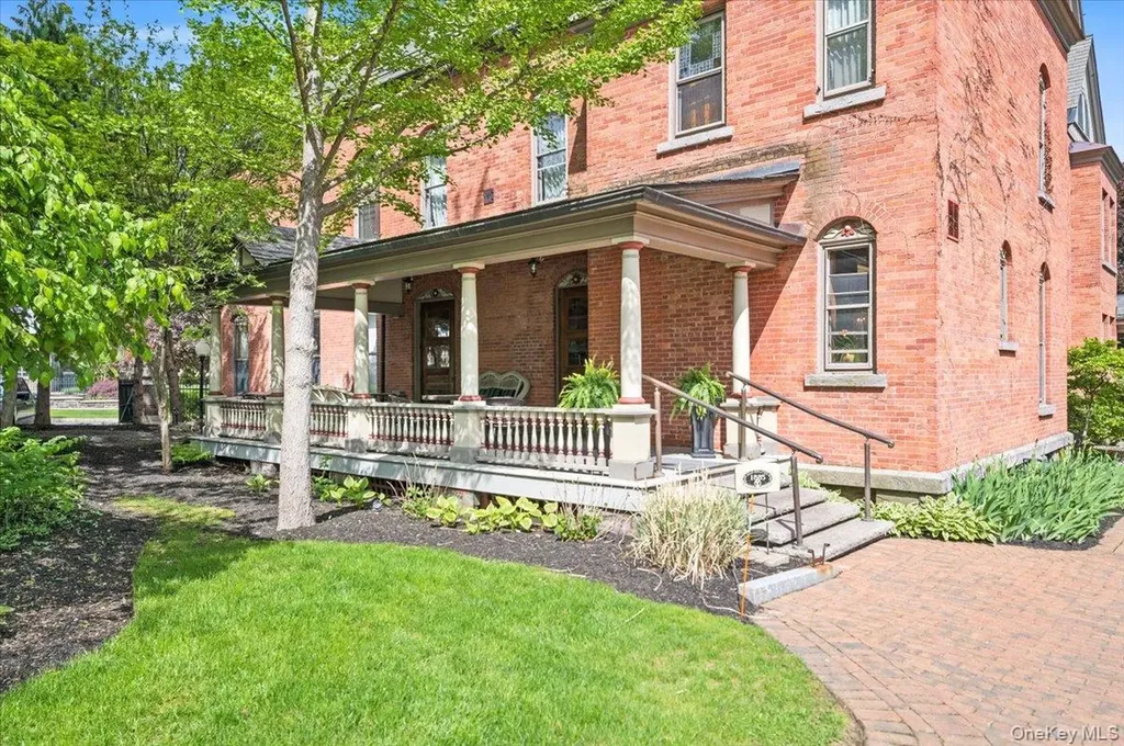 605 North Broadway Call Listing Agent NY 12866